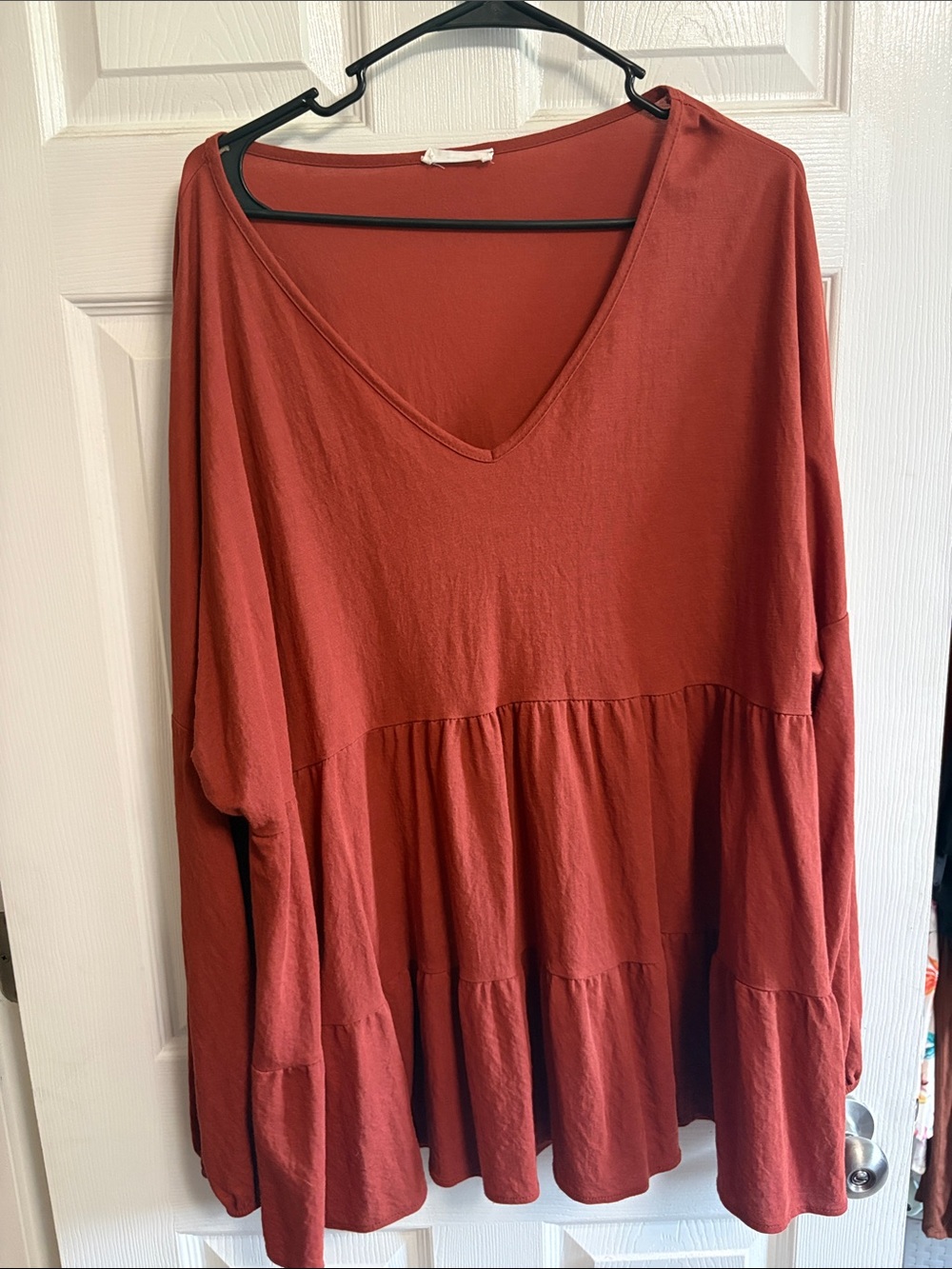 Chic Soul V-Neck Tiered Tunic Top — Rust